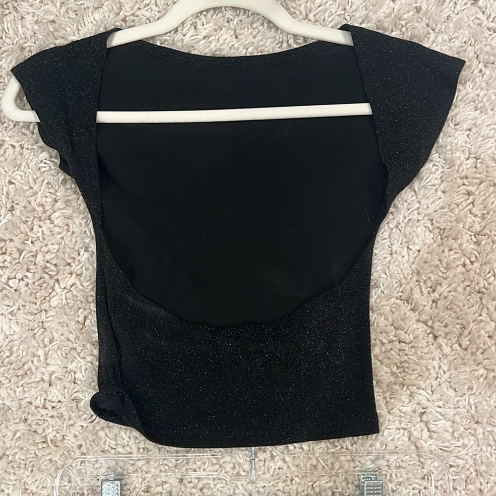 Subdued Backless Top (Part Of Set) - image 2